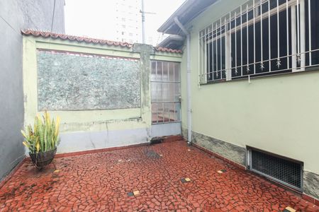 Casa à venda com 184m², 2 quartos e 2 vagas Casa à venda com 184m², 2 quartos e 2 vagasQuintal