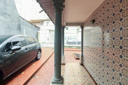 Casa à venda com 184m², 2 quartos e 2 vagas Casa à venda com 184m², 2 quartos e 2 vagasEntrada