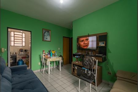 Sala de apartamento à venda com 2 quartos, 48m² em Santa Monica, Belo Horizonte