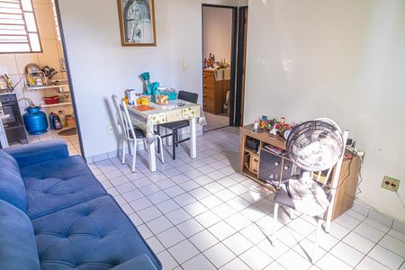 Sala de apartamento à venda com 2 quartos, 48m² em Santa Monica, Belo Horizonte