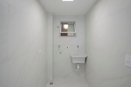 Apartamento à venda com 65m², 2 quartos e 2 vagasÁrea de serviço