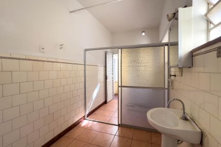 Casa à venda com 223m², 5 quartos e 2 vagasBanheiro