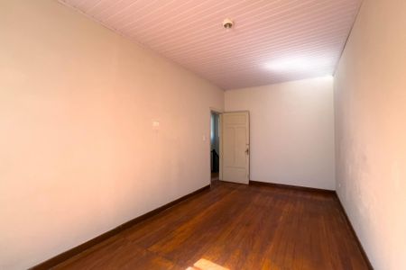 Casa à venda com 223m², 5 quartos e 2 vagasQuarto 3