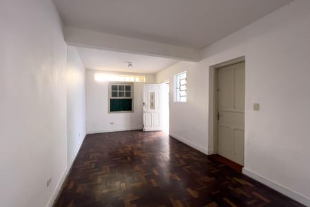 Casa à venda com 223m², 5 quartos e 2 vagasQuarto de serviço 