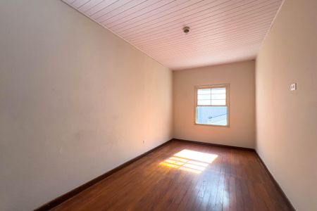 Casa à venda com 223m², 5 quartos e 2 vagasQuarto 3