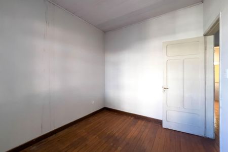 Casa à venda com 223m², 5 quartos e 2 vagasQuarto 1