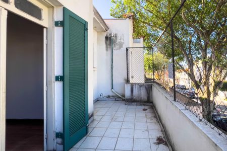 Casa à venda com 223m², 5 quartos e 2 vagasVaranda do quarto 1
