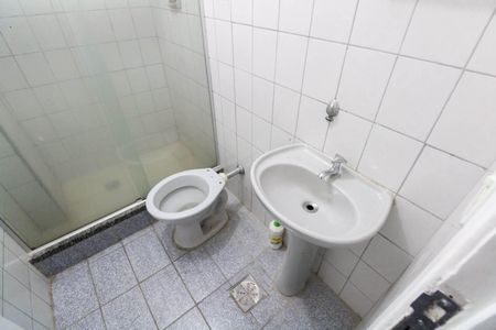 Casa para alugar com 40m², 1 quarto e sem vaga Casa para alugar com 40m², 1 quarto e sem vagaBanheiro