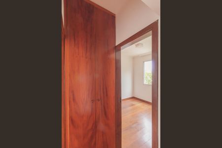 Apartamento à venda com 174m², 4 quartos e 2 vagasCorredor