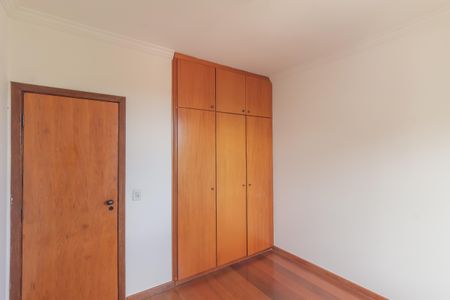 Apartamento à venda com 174m², 4 quartos e 2 vagasQuarto 2