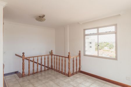 Apartamento à venda com 174m², 4 quartos e 2 vagasSala de TV