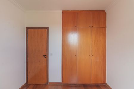 Apartamento à venda com 174m², 4 quartos e 2 vagasQuarto 2