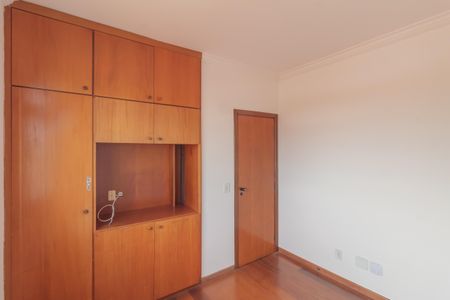 Apartamento à venda com 174m², 4 quartos e 2 vagasQuarto 1