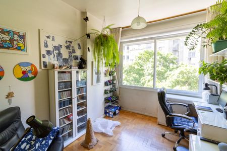 Apartamento à venda com 102m², 2 quartos e 1 vagaEscritório