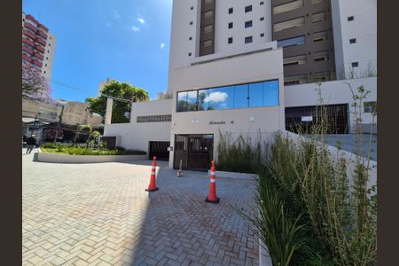 Apartamento à venda com 56m², 2 quartos e 1 vaga Apartamento à venda com 56m², 2 quartos e 1 vagaFachada