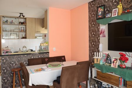 Casa de condomínio para alugar com 85m², 2 quartos e 2 vagasSala