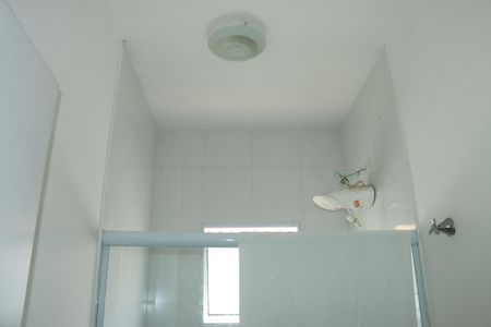 Casa de condomínio para alugar com 85m², 2 quartos e 2 vagasBanheiro Social