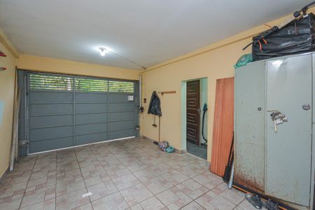 Casa à venda com 158m², 3 quartos e 2 vagasGaragem