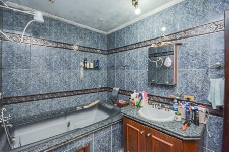 Casa à venda com 158m², 3 quartos e 2 vagasBanheiro da Suíte