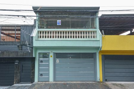 Casa à venda com 158m², 3 quartos e 2 vagasFachada