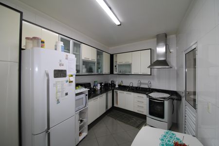Casa de condomínio à venda com 199m², 3 quartos e 4 vagasCozinha