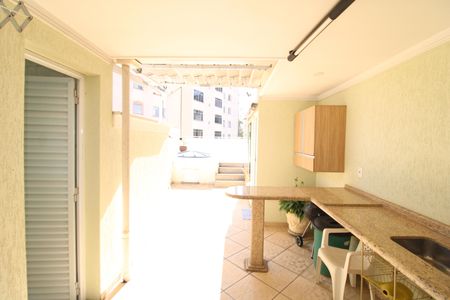 Casa de condomínio à venda com 199m², 3 quartos e 4 vagasÁrea de Lazer