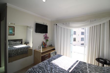 Casa de condomínio à venda com 199m², 3 quartos e 4 vagasQuarto 3