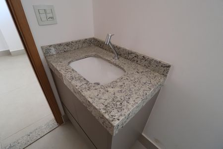 Apartamento para alugar com 103m², 3 quartos e 2 vagasBanheiro  Semi Suíte 2 e 3