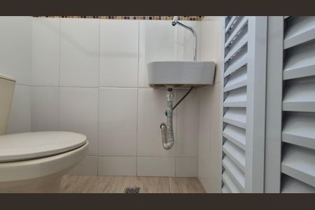 Apartamento para alugar com 160m², 3 quartos e 2 vagasBanheiro de Serviço