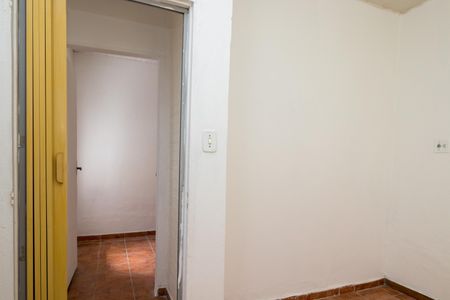 Quarto 2 de casa para alugar com 2 quartos, 54m² em Vila Zelina, São Paulo