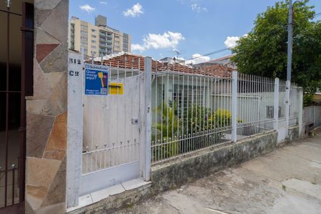 Casa para alugar com 54m², 2 quartos e sem vaga Casa para alugar com 54m², 2 quartos e sem vagaFachada