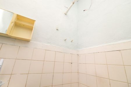 Casa para alugar com 54m², 2 quartos e sem vaga Casa para alugar com 54m², 2 quartos e sem vagaBanheiro Social