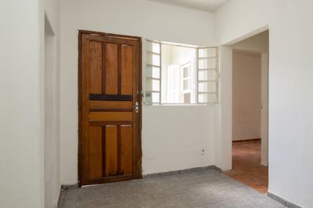 Casa para alugar com 54m², 2 quartos e sem vaga Casa para alugar com 54m², 2 quartos e sem vagaSala
