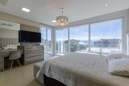 Casa de condomínio para alugar com 448m², 5 quartos e 8 vagas Casa de condomínio para alugar com 448m², 5 quartos e 8 vagasSuíte 2