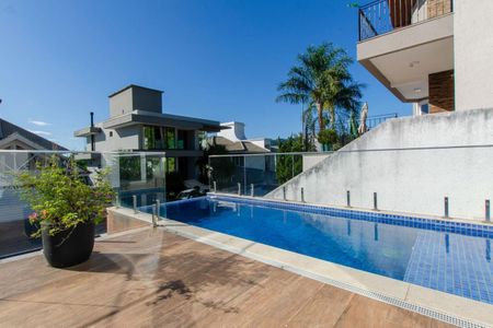 Casa de condomínio para alugar com 448m², 5 quartos e 8 vagas Casa de condomínio para alugar com 448m², 5 quartos e 8 vagasÁrea comum - Piscina