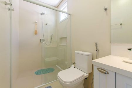 Casa de condomínio para alugar com 448m², 5 quartos e 8 vagas Casa de condomínio para alugar com 448m², 5 quartos e 8 vagasBanheiro Social