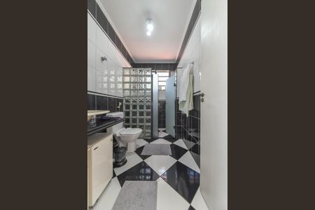 Casa à venda com 129m², 3 quartos e 2 vagasBanheiro