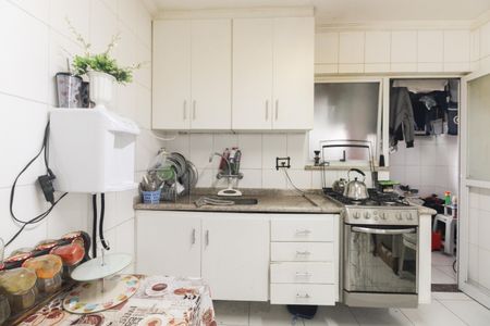 Apartamento à venda com 88m², 2 quartos e 3 vagas Apartamento à venda com 88m², 2 quartos e 3 vagasCozinha