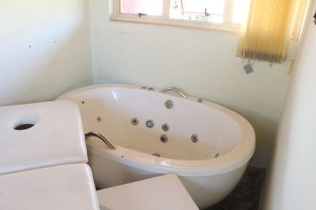 Casa à venda com 406m², 3 quartos e 5 vagasBanheiro 1