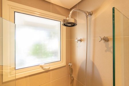 Apartamento para alugar com 98m², 2 quartos e 3 vagas Apartamento para alugar com 98m², 2 quartos e 3 vagasBanheiro da Suíte 1