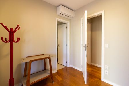 Suíte 1 de apartamento para alugar com 2 quartos, 98m² em Paraíso, São Paulo