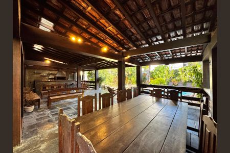 Casa à venda com 850m², 5 quartos e 7 vagasÁrea externa