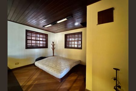 Casa à venda com 850m², 5 quartos e 7 vagasSalão Terceiro Andar