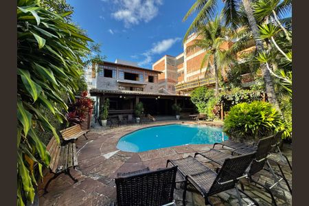 Casa à venda com 850m², 5 quartos e 7 vagasÁrea externa