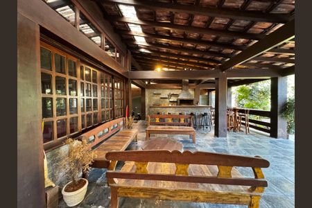 Casa à venda com 850m², 5 quartos e 7 vagasÁrea externa