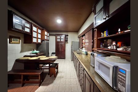 Casa à venda com 850m², 5 quartos e 7 vagasCozinha