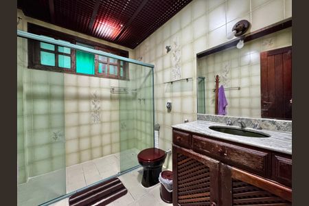 Casa à venda com 850m², 5 quartos e 7 vagasBanheiro Social 1