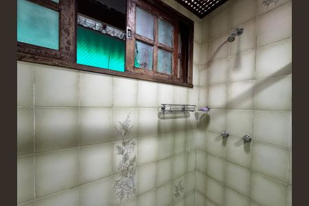 Casa à venda com 850m², 5 quartos e 7 vagasBanheiro Social 1