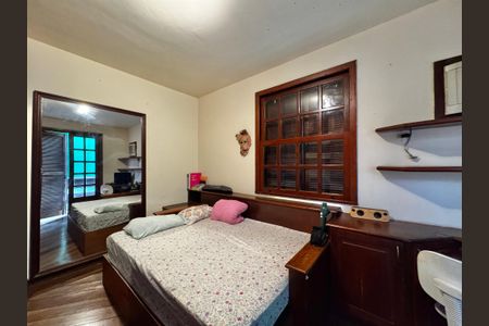 Casa à venda com 850m², 5 quartos e 7 vagasQuarto 2