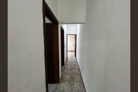 Casa à venda com 186m², 3 quartos e 2 vagasCorredor